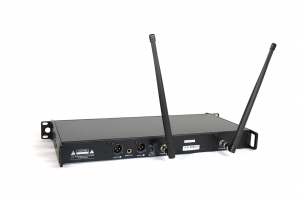 RFIntell QL7R/T1-B 720,500-754,000 МГц 2-канальная радиосистема с 2-мя ручными микрофонами в Лениногорске